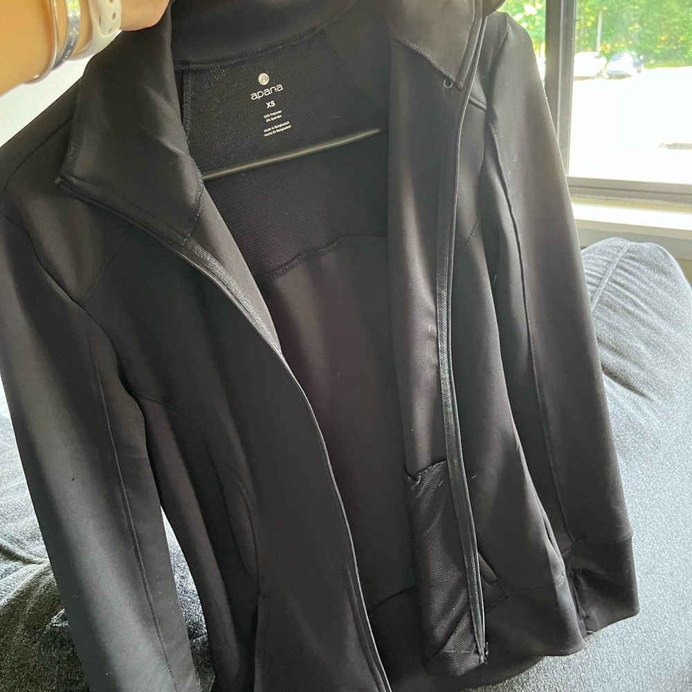 Beautiful black workout jacket